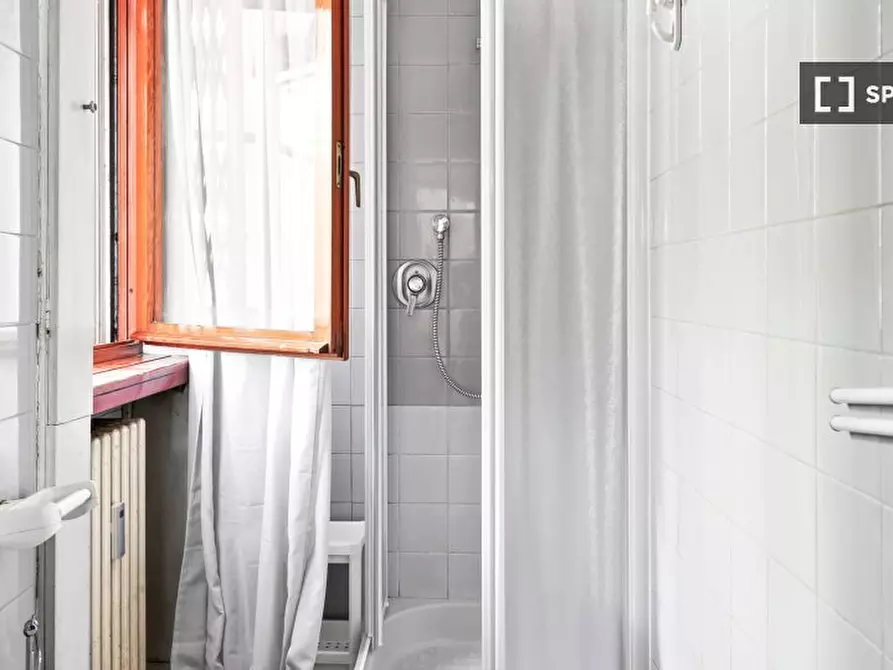 Immagine 3 di Camera condivisa in affitto  in Via Federico Tesio a Milano