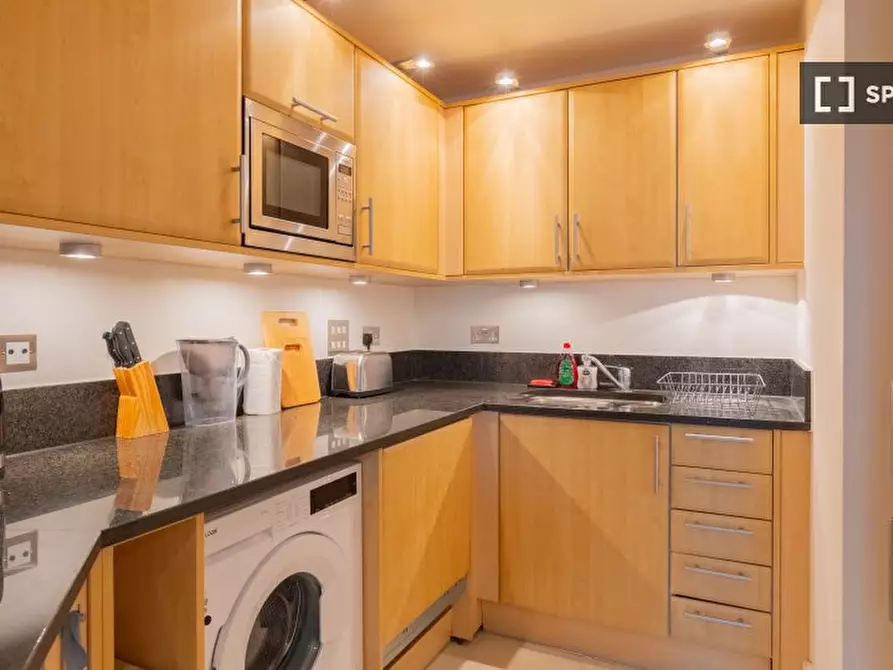 Immagine 4 di Appartamento in affitto  in St George Wharf a Lambeth