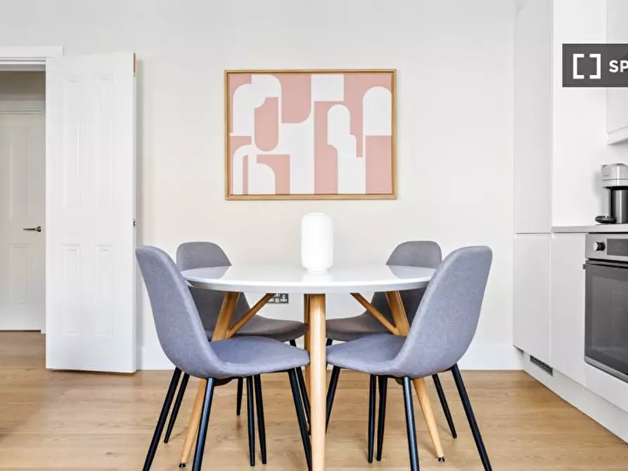 Immagine 4 di Appartamento in affitto  in Lower Marsh a Camberwell