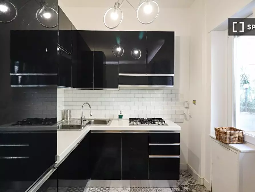 Immagine 5 di Camera condivisa in affitto  in Via Casilina a Roma