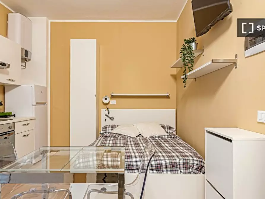 Immagine 3 di Ufficio in affitto  in Via Luciano Manara a Milano