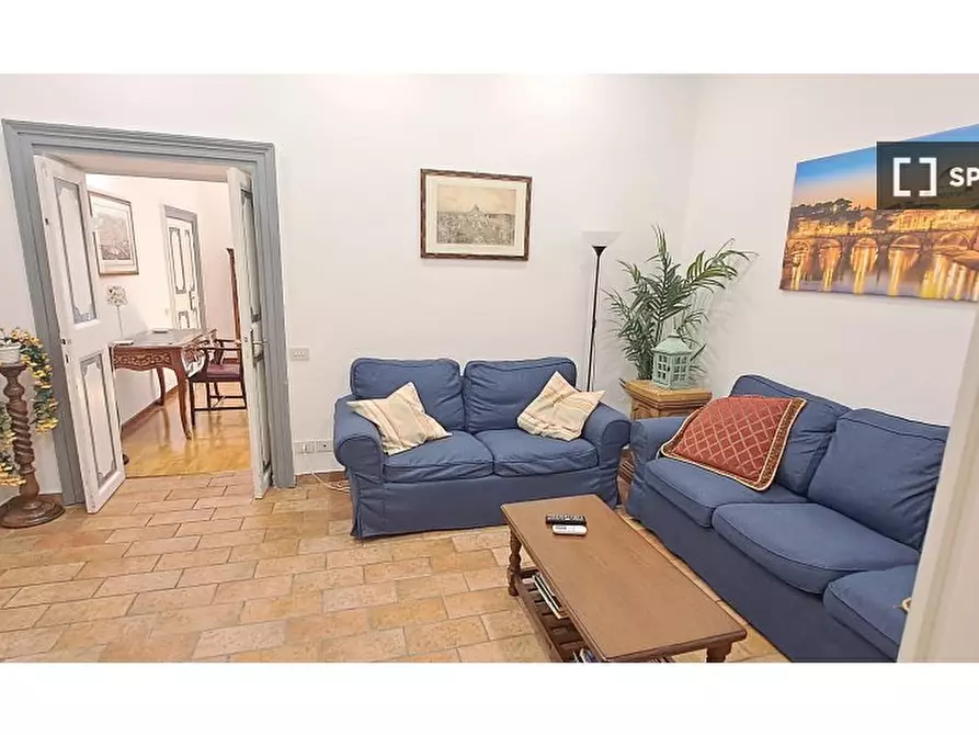 Immagine 2 di Appartamento in affitto  in Via della Croce a Roma