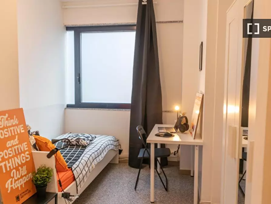 Immagine 18 di Camera condivisa in affitto  in Via Dante a Cagliari