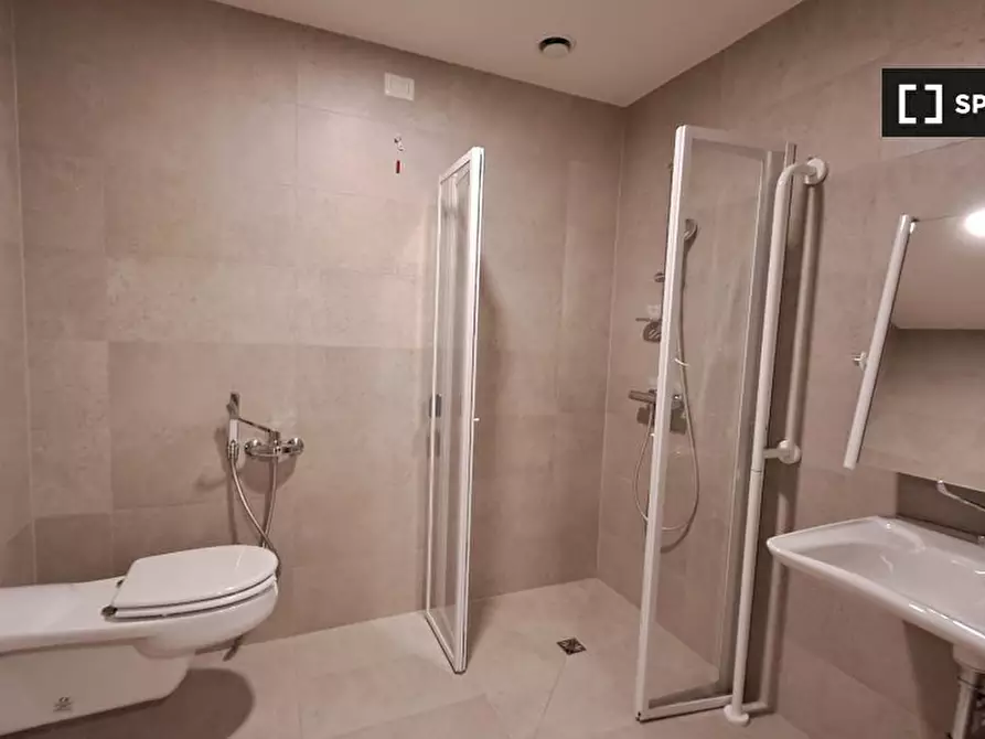 Immagine 11 di Ufficio in affitto  in Via Sebastiano Serlio a Bologna