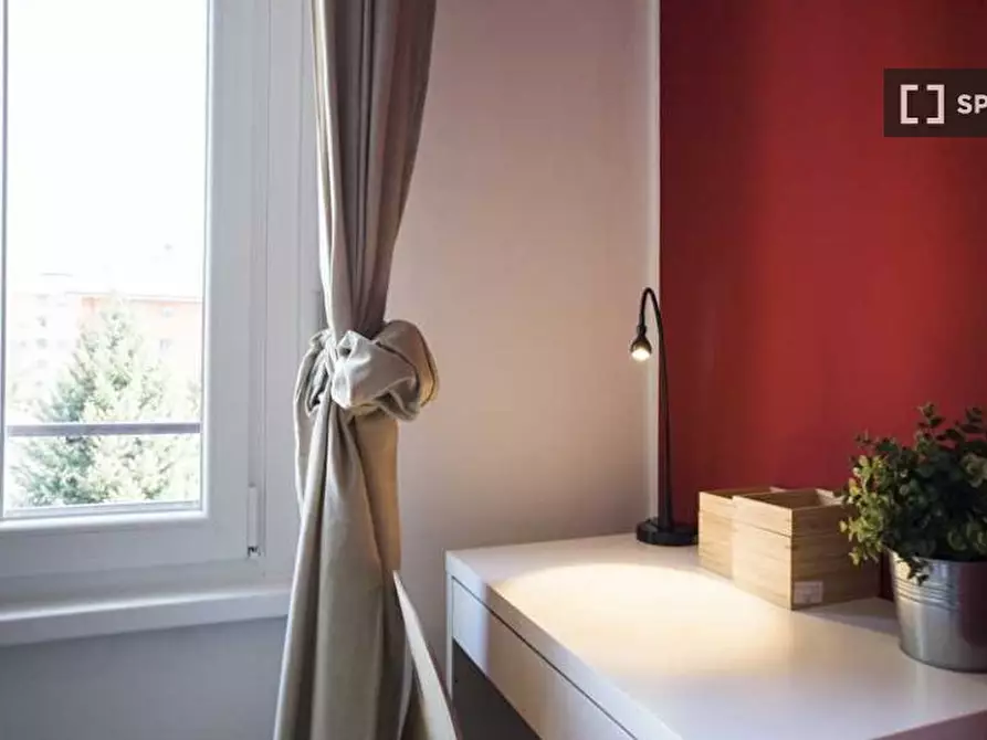Immagine 5 di Camera condivisa in affitto  in Viale Carlo Espinasse a Milano