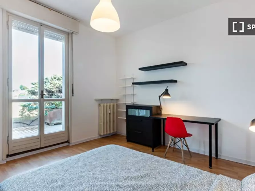 Immagine 3 di Camera condivisa in affitto  in Corso Di Porta Romana a Milano