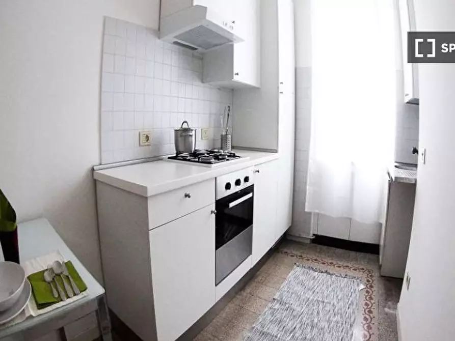 Immagine 3 di Camera condivisa in affitto  in Viale Lombardia a Milano