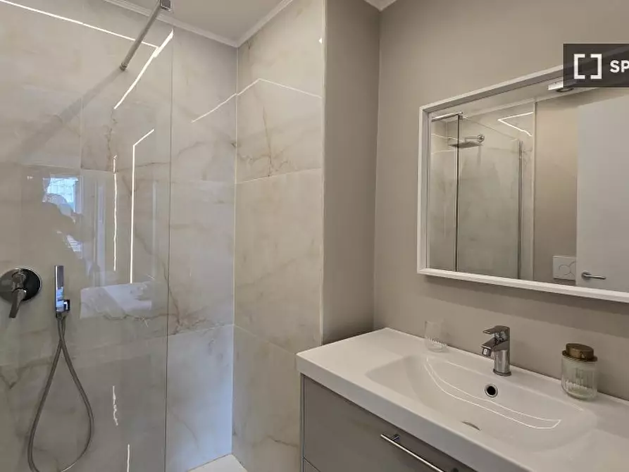 Immagine 2 di Camera condivisa in affitto  in Via Nicolò da Pistoia a Roma