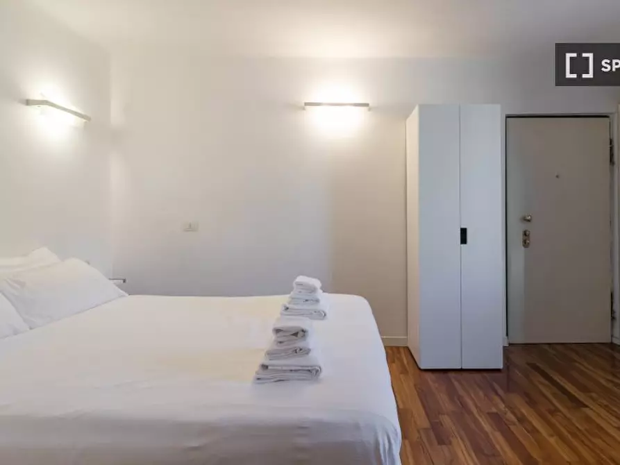 Immagine 14 di Appartamento in affitto  in Via della Moscova a Milano