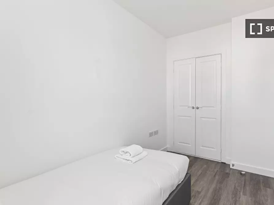Immagine 10 di Appartamento in affitto  in Fairclough Cl a Southall