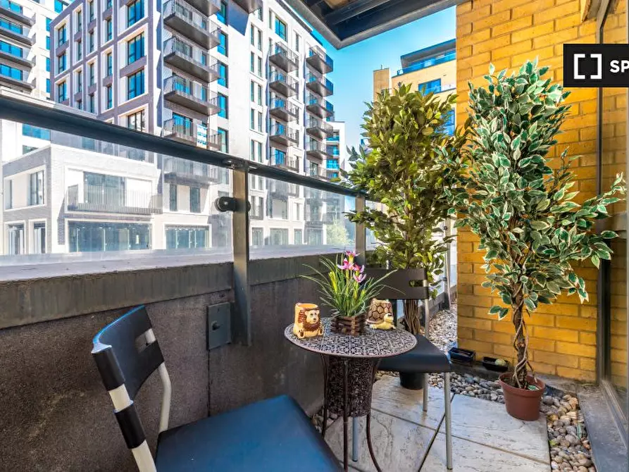 Immagine 3 di Appartamento in affitto  in Knightley Walk a Wandsworth