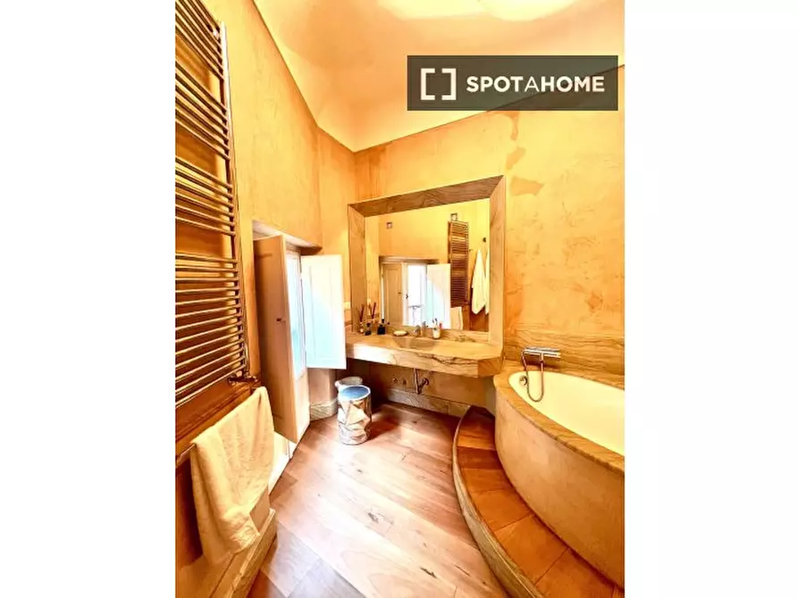 Immagine 10 di Appartamento in affitto  in Via della Vigna Nuova a Firenze