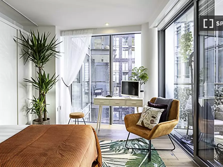 Immagine 10 di Ufficio in affitto  in Central Saint Giles Piazza a Camden Town