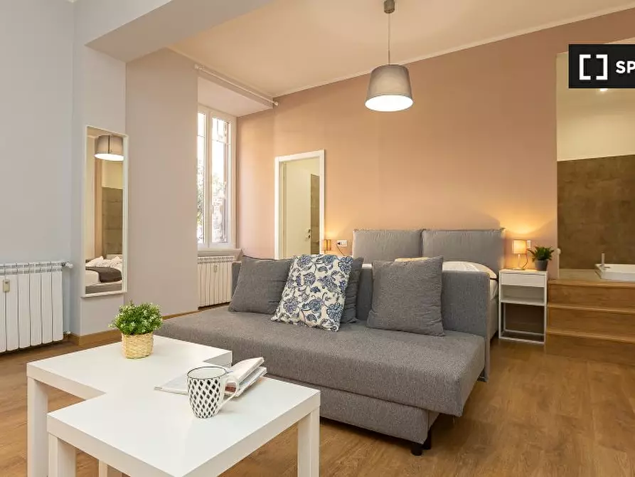 Immagine 6 di Appartamento in affitto  in Via Alessandria a Roma