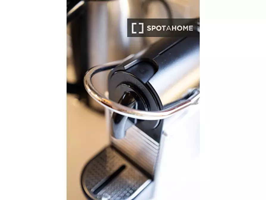 Immagine 15 di Ufficio in affitto  in Via Belvedere a Bologna