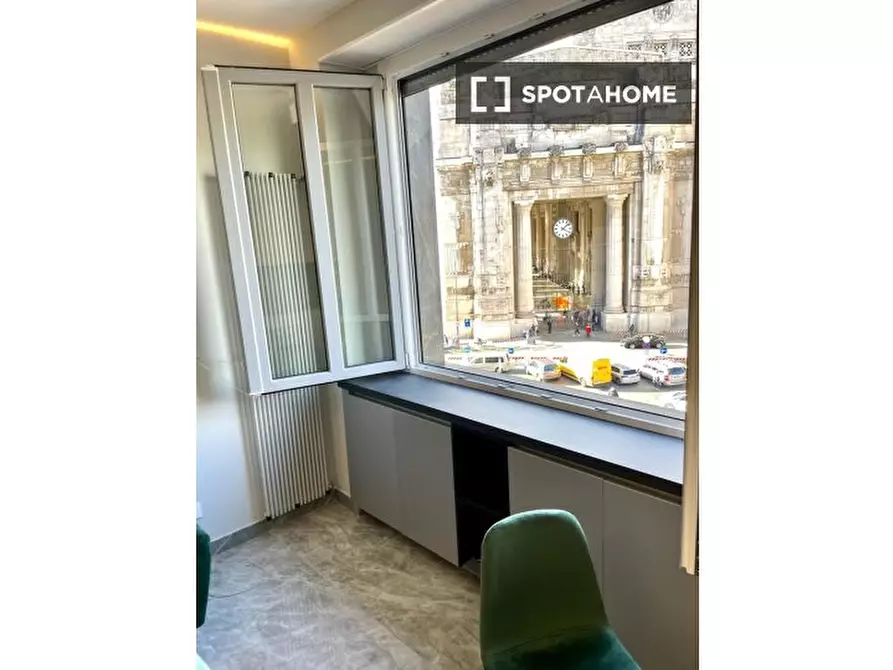 Immagine 5 di Appartamento in affitto  in Piazza Luigi di Savoia a Milano