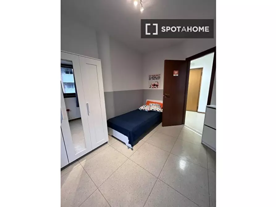 Immagine 2 di Camera condivisa in affitto  in Del Brennero a Trento