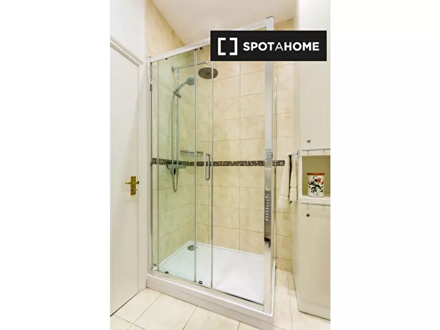 Immagine 10 di Appartamento in affitto  in Rosslyn Hill a Camden Town