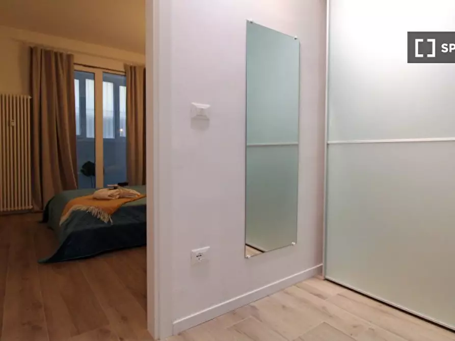 Immagine 3 di Camera condivisa in affitto  in Menganti a Bologna