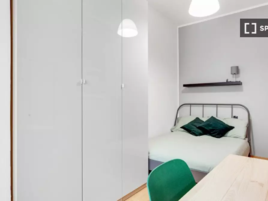 Immagine 2 di Camera condivisa in affitto  in Via Rembrandt a Milano