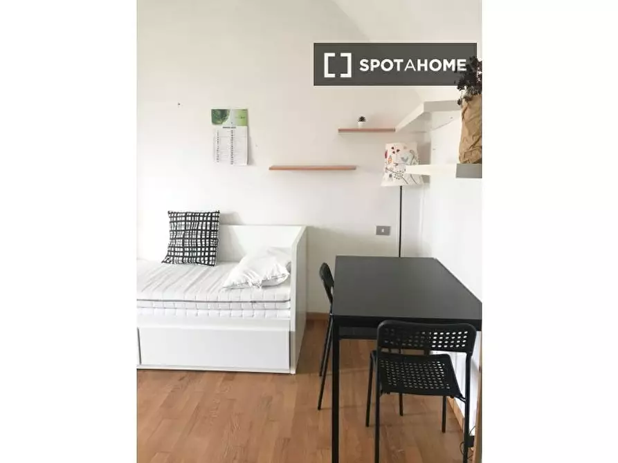 Immagine 4 di Ufficio in affitto  in Via Giordano Bruno a Milano