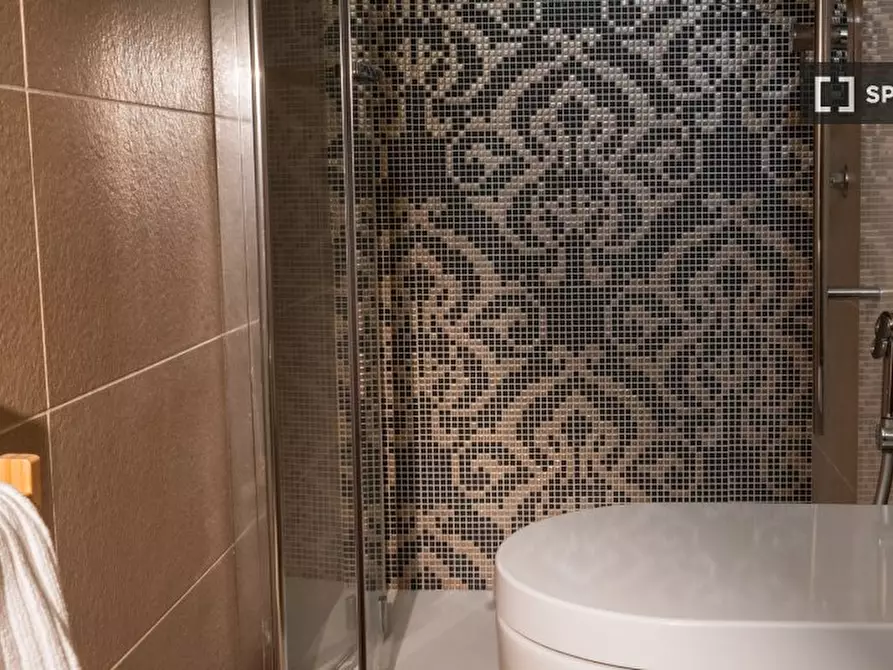 Immagine 8 di Appartamento in affitto  in Via Merulana a Roma