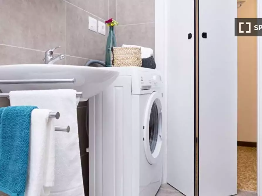 Immagine 10 di Camera condivisa in affitto  in Viale Carlo Espinasse Milan a Milano