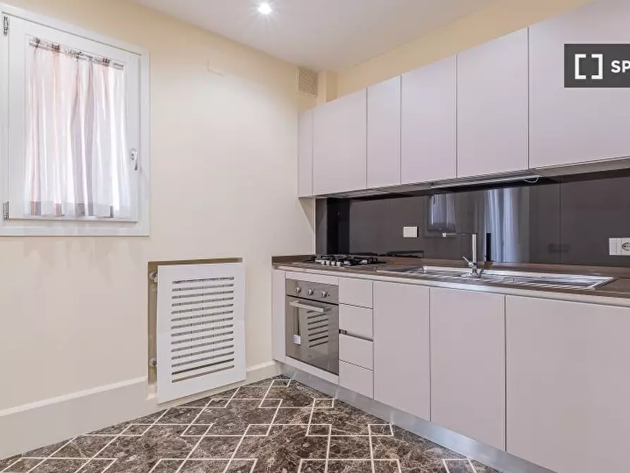 Immagine 12 di Appartamento in affitto  in Via Arbia a Roma