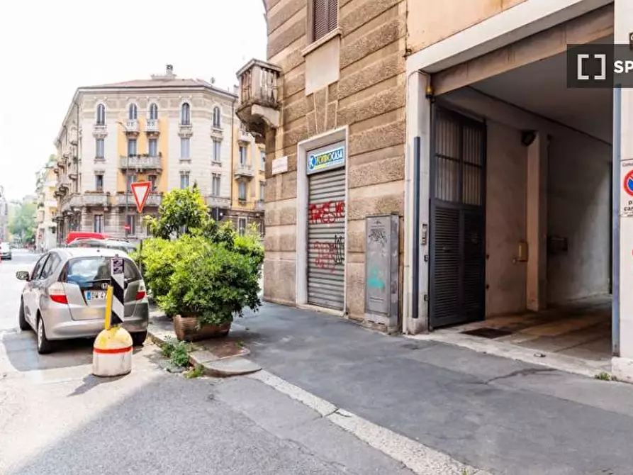 Immagine 13 di Camera condivisa in affitto  in Via Natale Battaglia a Milano