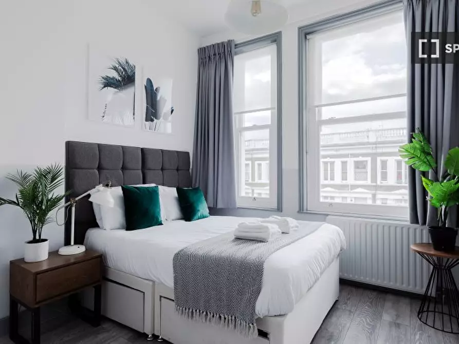 Immagine 13 di Appartamento in affitto  in Apartment a Kensington