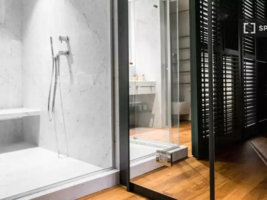 Immagine 15 di Appartamento in affitto  in Via Monte Napoleone a Milano