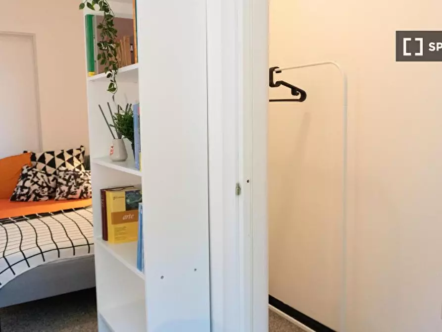 Immagine 3 di Camera condivisa in affitto  in Via Dante a Cagliari