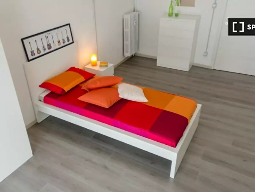 Immagine 5 di Camera condivisa in affitto  in Piazza Tancredi Galimberti a Torino