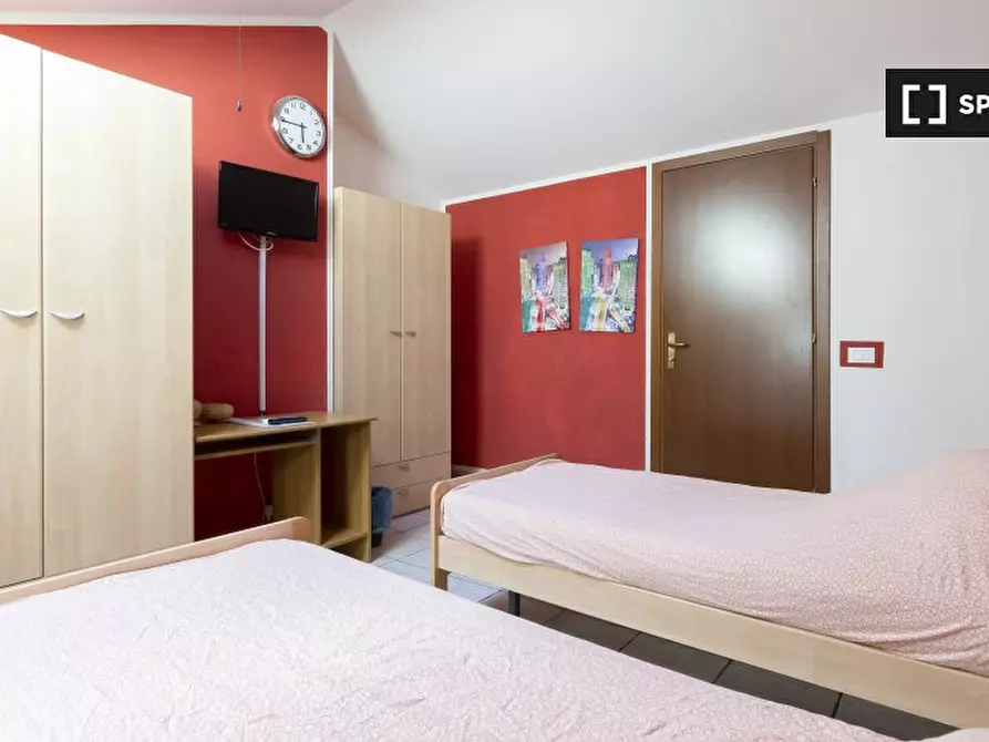 Immagine 3 di Camera condivisa in affitto  in Via Gian Carlo Clerici a Sesto San Giovanni