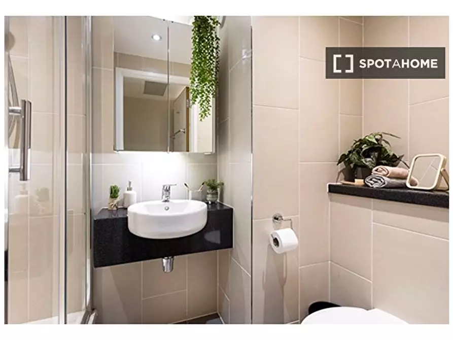 Immagine 11 di Residence in affitto  in Leman St a Poplar