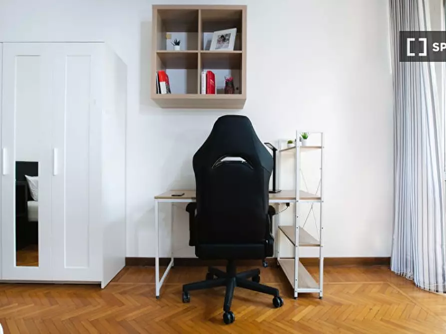 Immagine 5 di Camera condivisa in affitto  in Via Francesco Melzi d'Eril a Milano