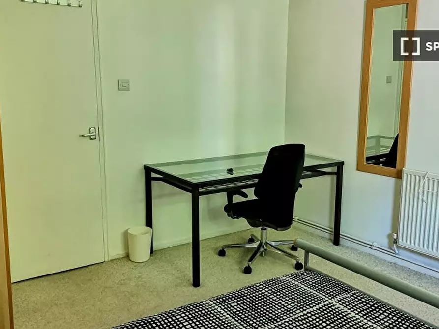 Immagine 3 di Camera condivisa in affitto  in Spinnaker House a Poplar