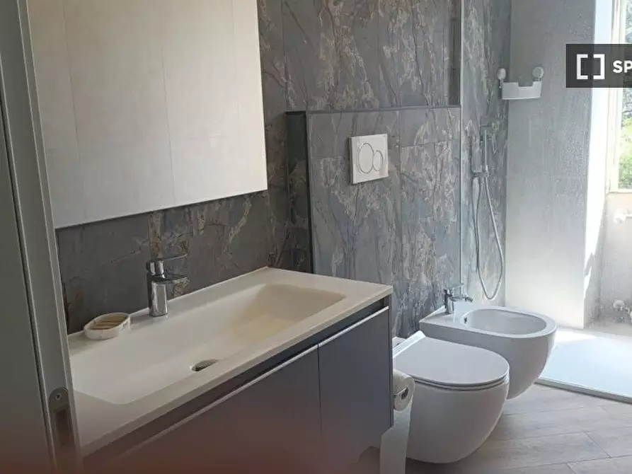 Immagine 7 di Ufficio in affitto  in Piazza Alfonso Neuschuler a Roma