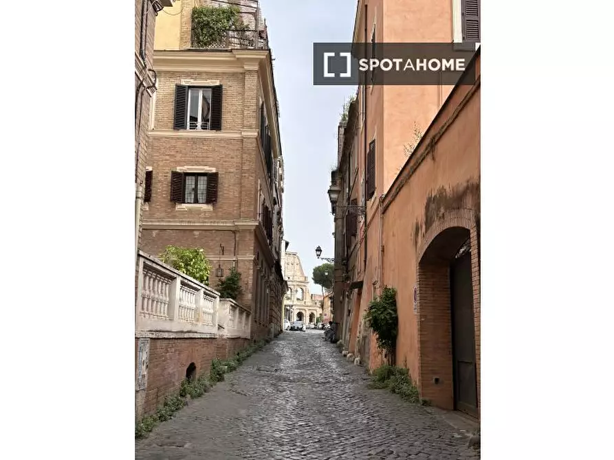 Immagine 11 di Ufficio in affitto  in Via Frangipane a Roma