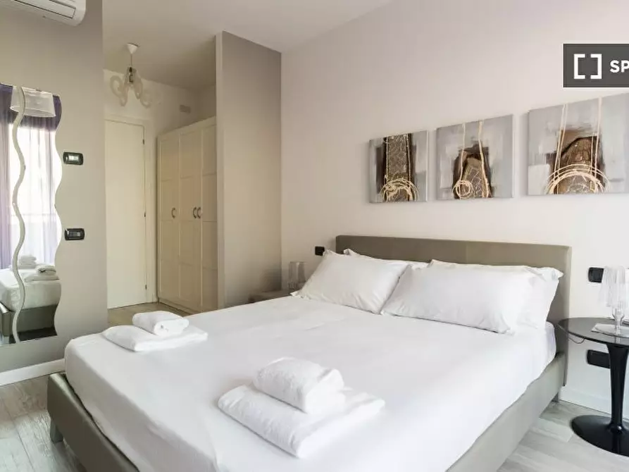 Immagine 14 di Appartamento in affitto  in Via Marcantonio dal Re a Milano