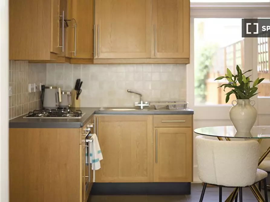 Immagine 11 di Appartamento in affitto  in Barcombe Avenue a Lambeth