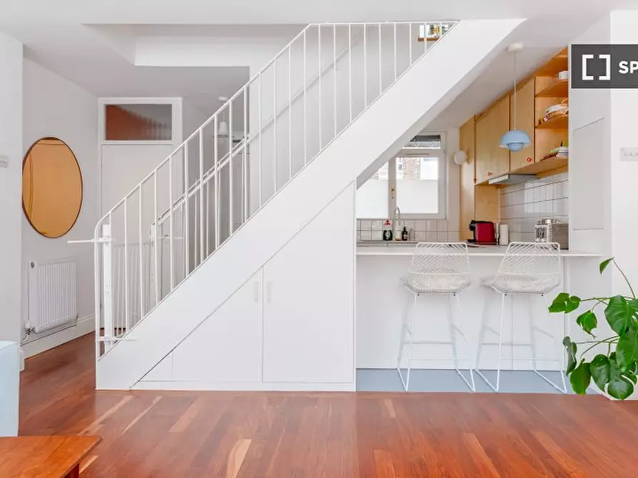 Immagine 3 di Appartamento in affitto  in Crondall Ct a Islington