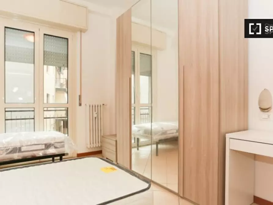 Immagine 3 di Camera condivisa in affitto  in Via Umberto Fogagnolo a Sesto San Giovanni