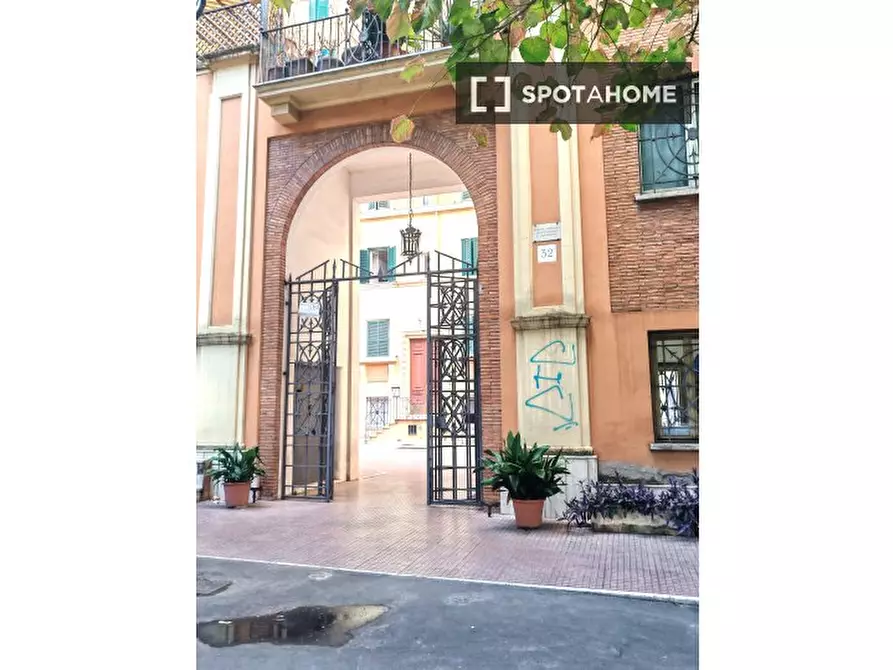 Immagine 12 di Appartamento in affitto  in Via Conte di Carmagnola a Roma