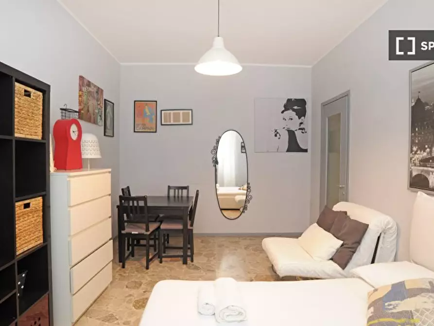 Immagine 1 di Appartamento in affitto  in Via Zurigo a Milano