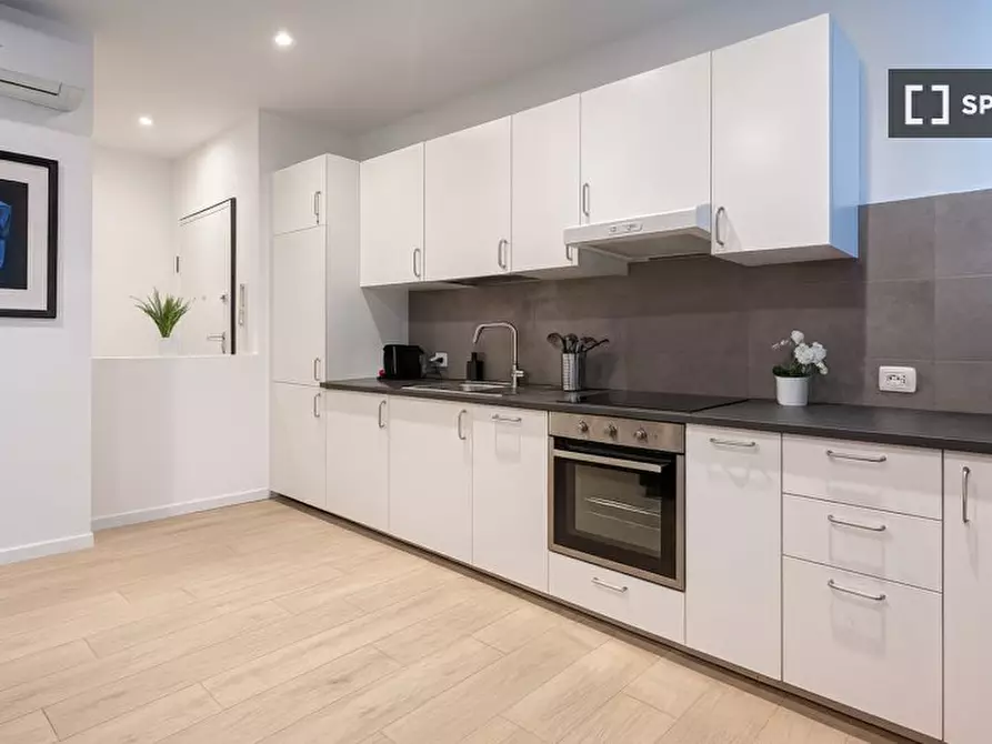 Immagine 10 di Appartamento in affitto  in Viale Legioni Romane a Milano