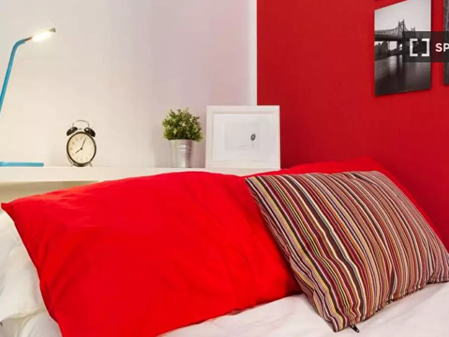 Immagine 2 di Camera condivisa in affitto  in Via Larga a Milano