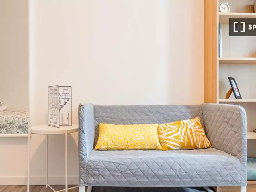 Immagine 7 di Camera condivisa in affitto  in Via Natale Battaglia a Milano