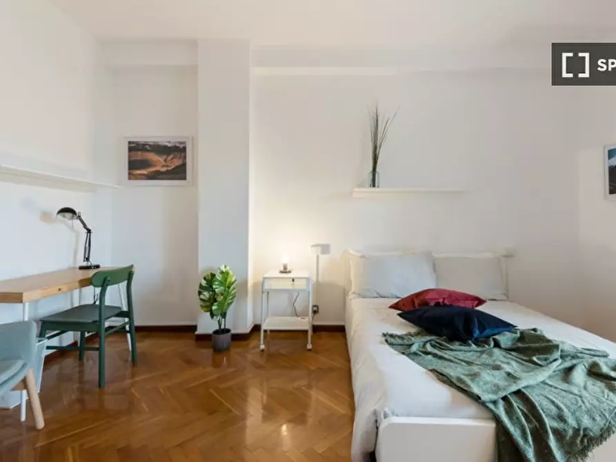 Immagine 1 di Camera condivisa in affitto  in Via Elba a Milano