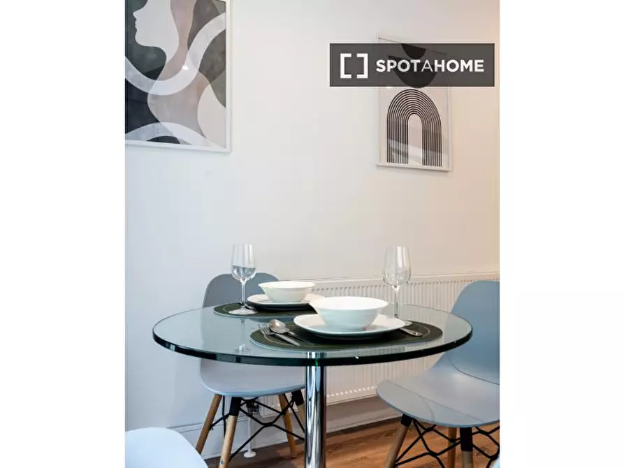 Immagine 6 di Appartamento in affitto  in Nevern Pl a Kensington
